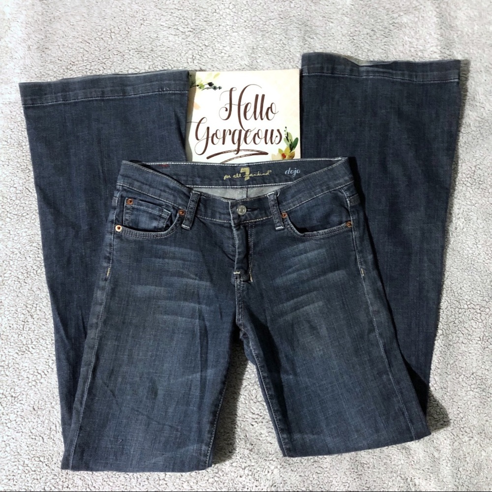 7 for All Mankind Dojo Jeans sz 27 {211}